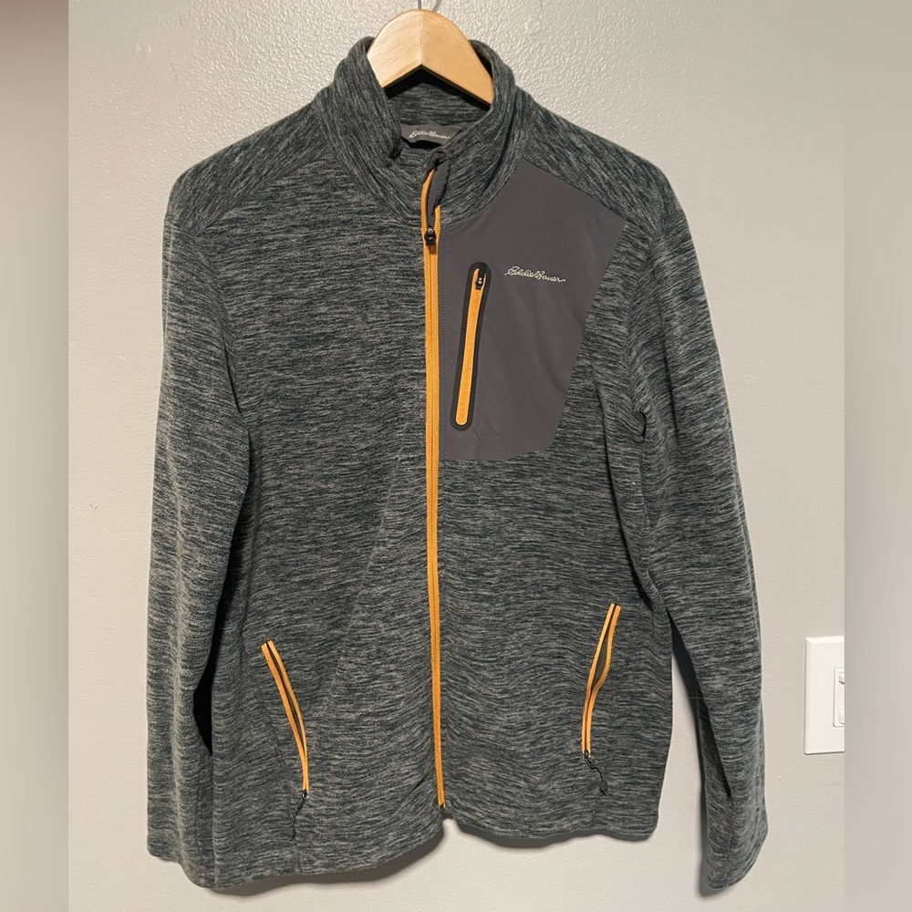 Men’s Eddie Bauer fleece jacket